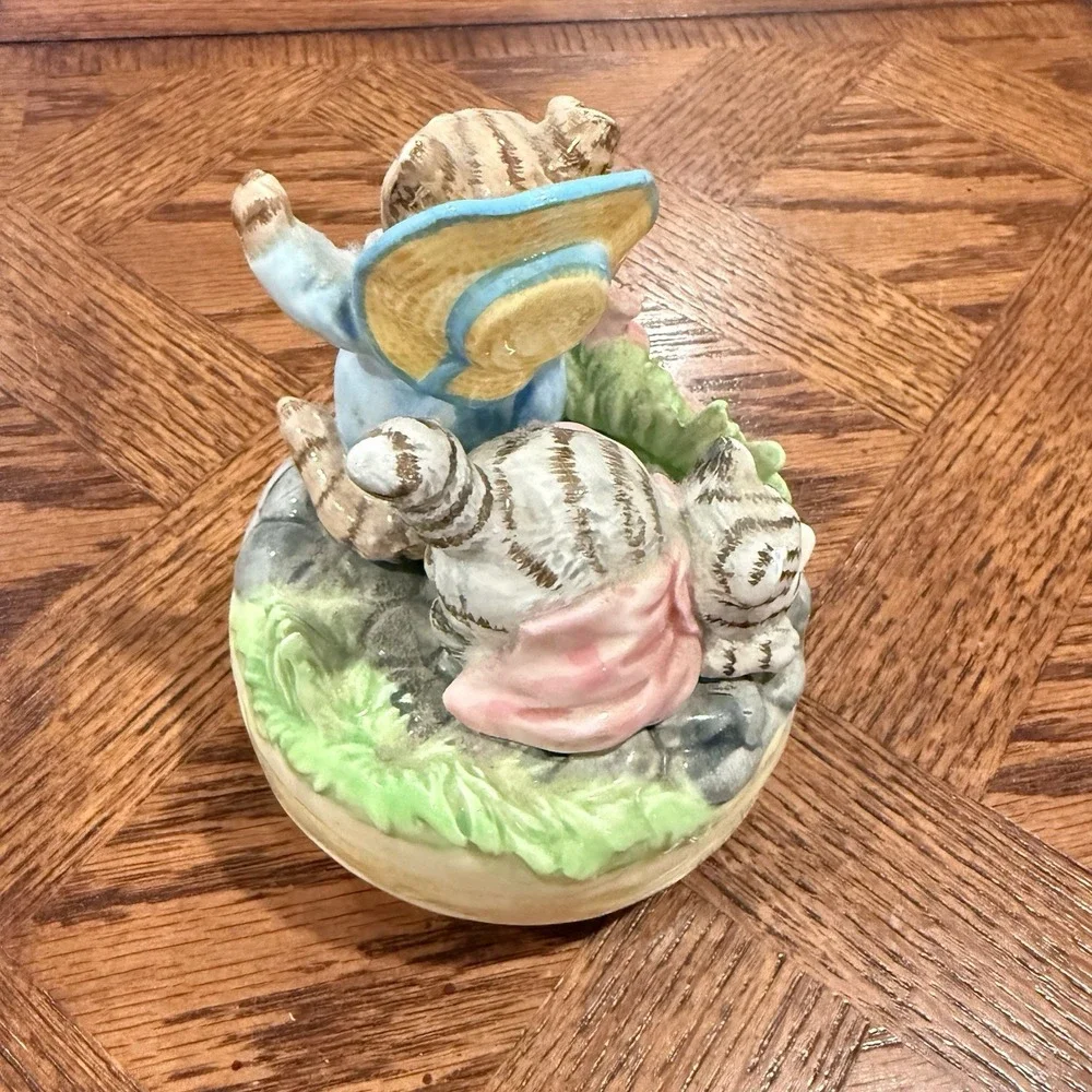 Schmid Tale Of Tom Kitten Musical Box Beatrix Potter Ceramic Cat Easter Decor